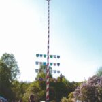 2011_Maibaum aufstellen